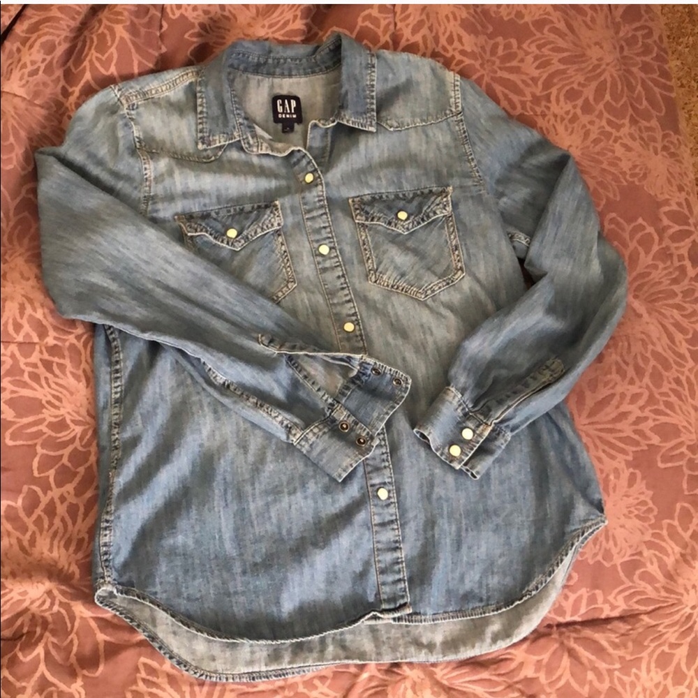 GAP button down denim